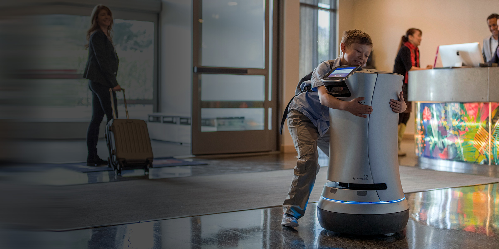 Hospitality_Robot-1600x800 Hospitality_Robot-1600x800